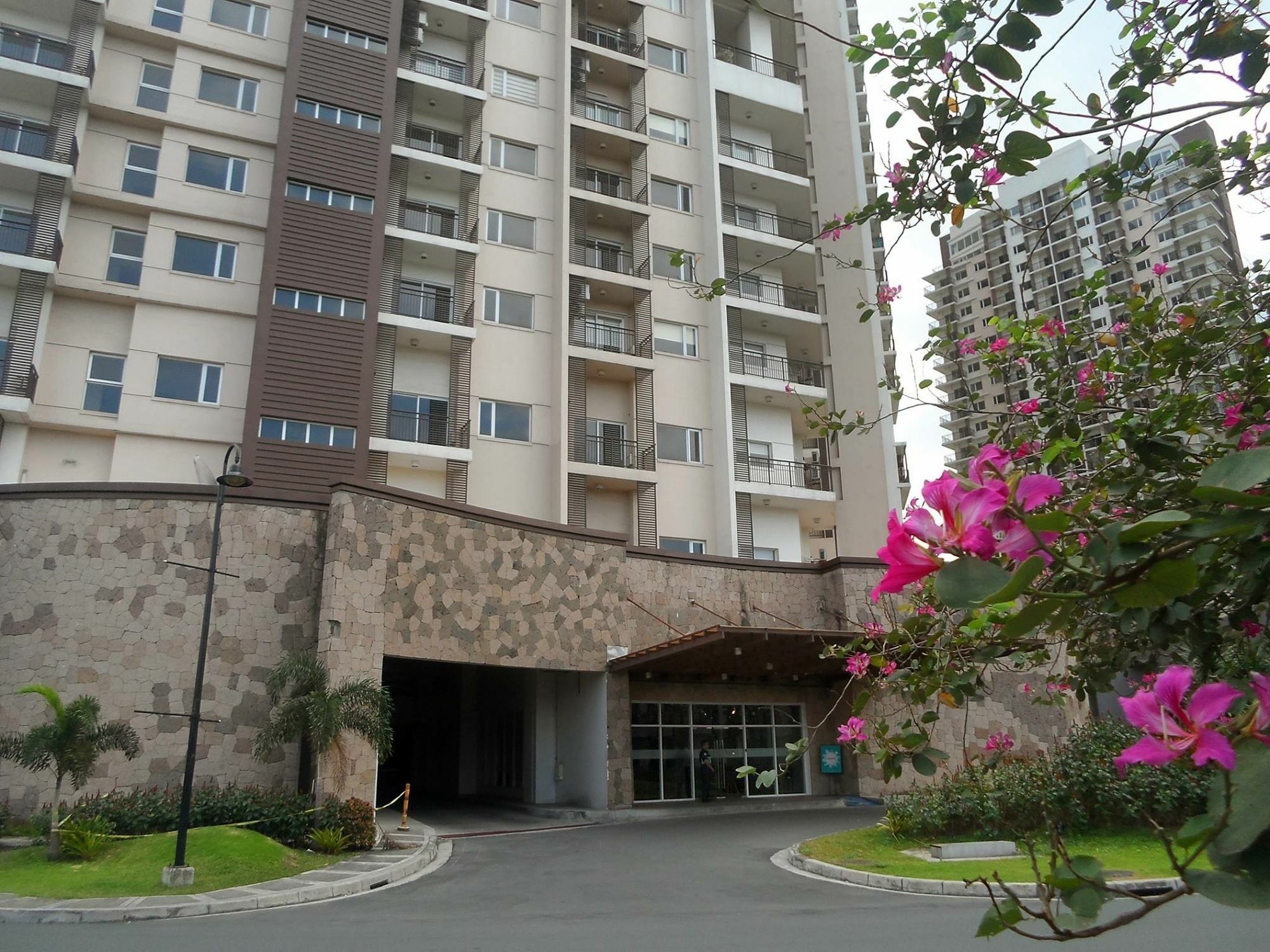 The Cirque Serviced Residences Bandar Quezon Luaran gambar